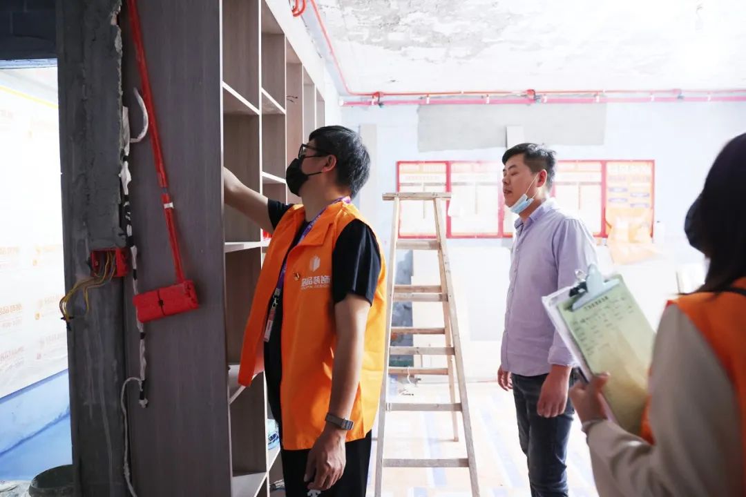 党员先锋岗 服务在一线 党员先锋岗 服务在一线