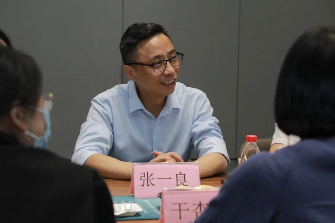 烈欢迎浙江建设技师学院副院长干杏芬一行莅临铭品装饰参观指导！